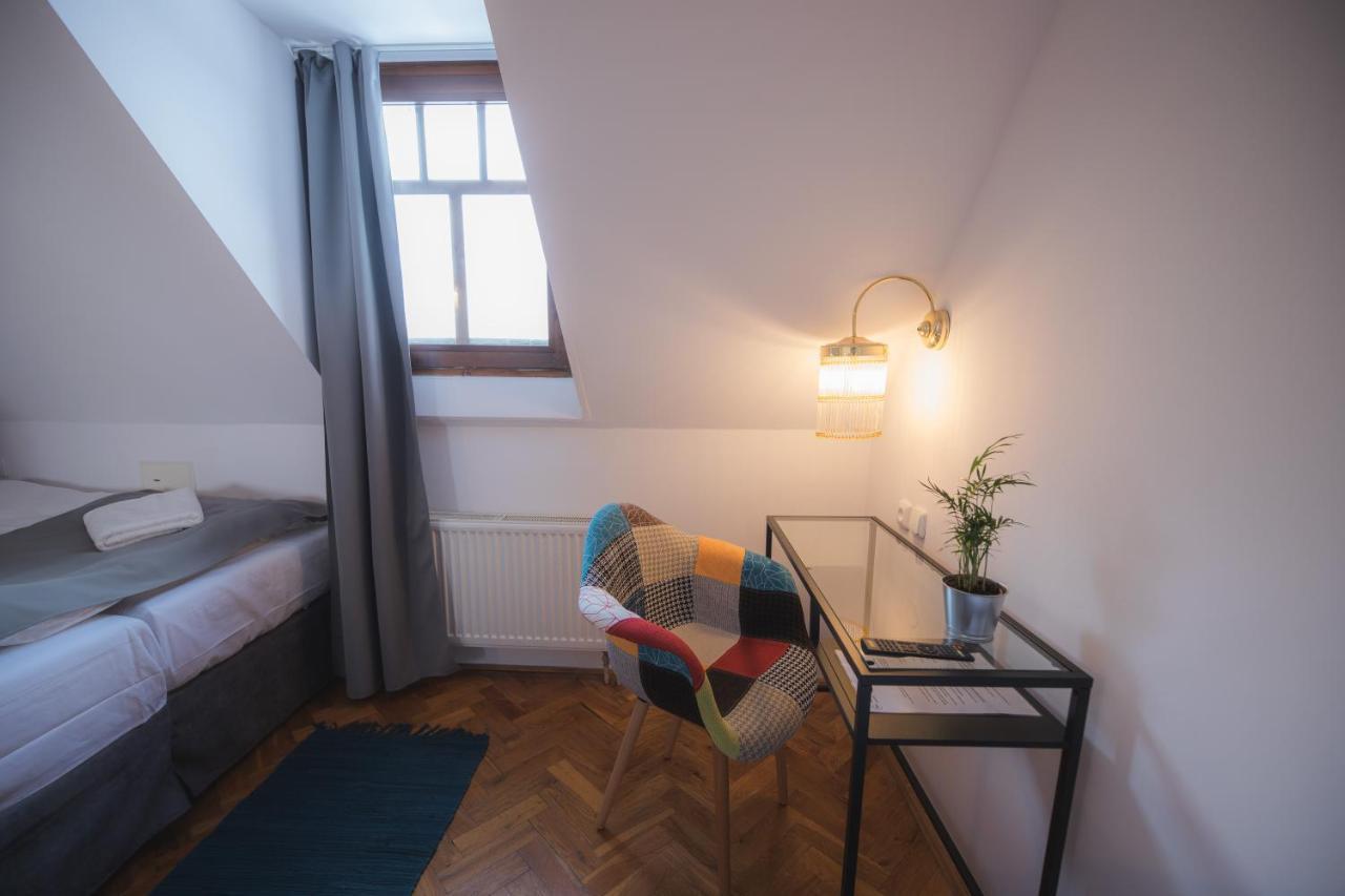 Hotel Petrin Jablonec nad Nisou Ngoại thất bức ảnh